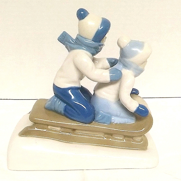 Children on sled porcelain - Picture 4 of 7